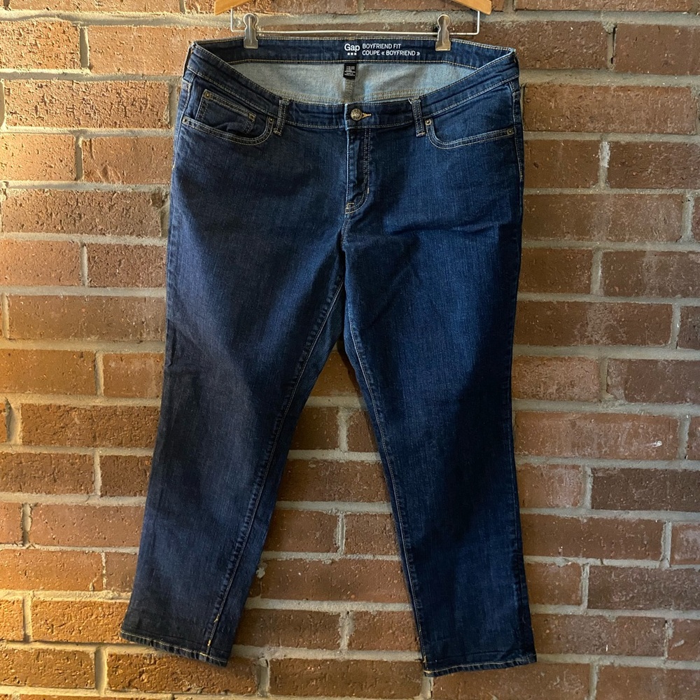 Gap Boyfriend Fit jeans-Size 16